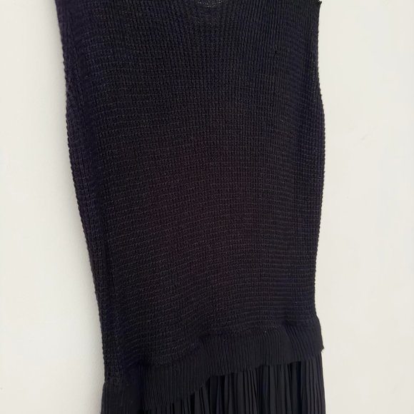 HYPR Black Maxi Dress - Picture 2 of 3